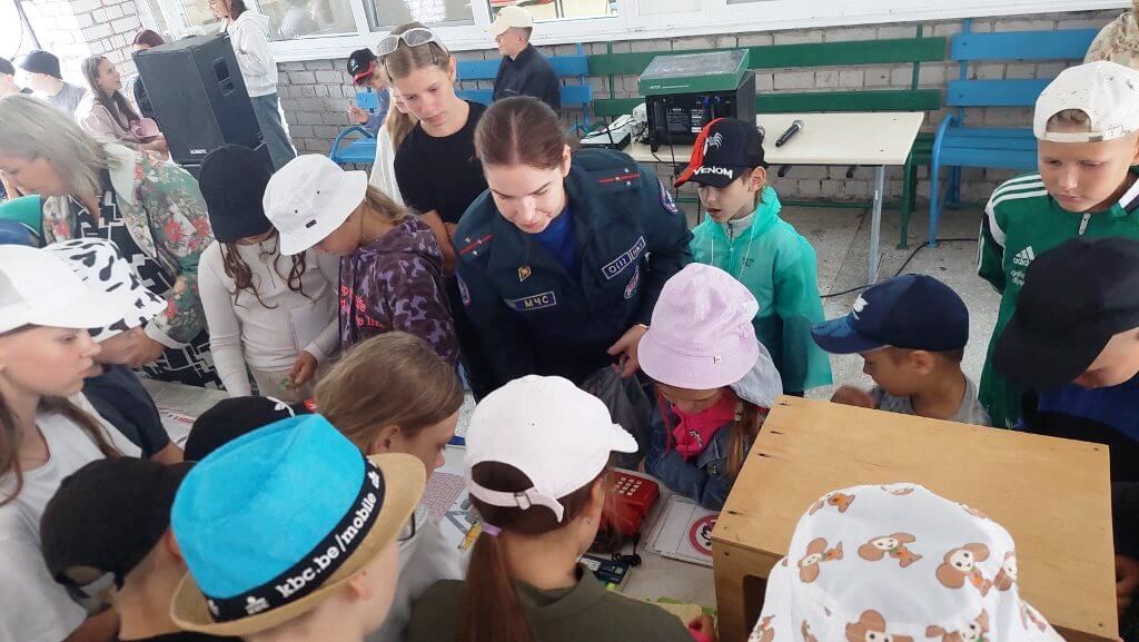 Акция в загородном лагере Электрон Барановичи